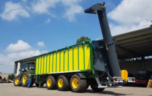 Vilja ümberlaadimise tagaluuk